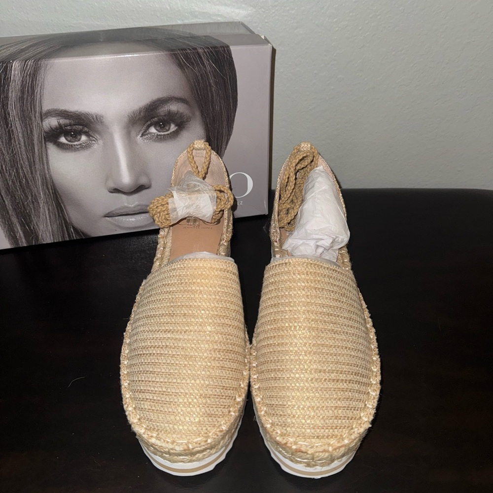 Jennifer Lopez Gold Espadrille Platform Slip Ons - Picture 3 of 12